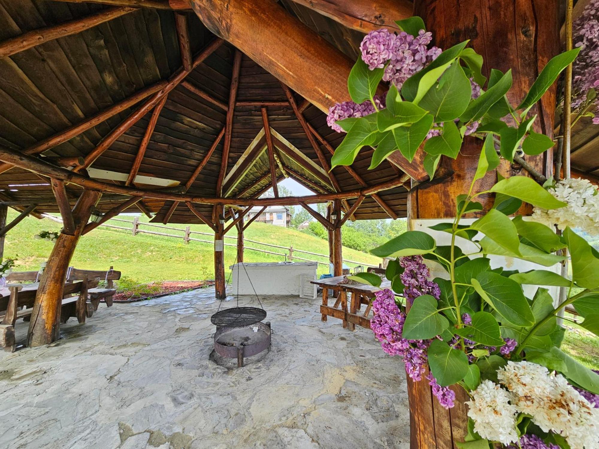 Chata W Bieszczadzie Apartamenty I Domki Z Sauna Bieszczady Polanczyk Exterior photo